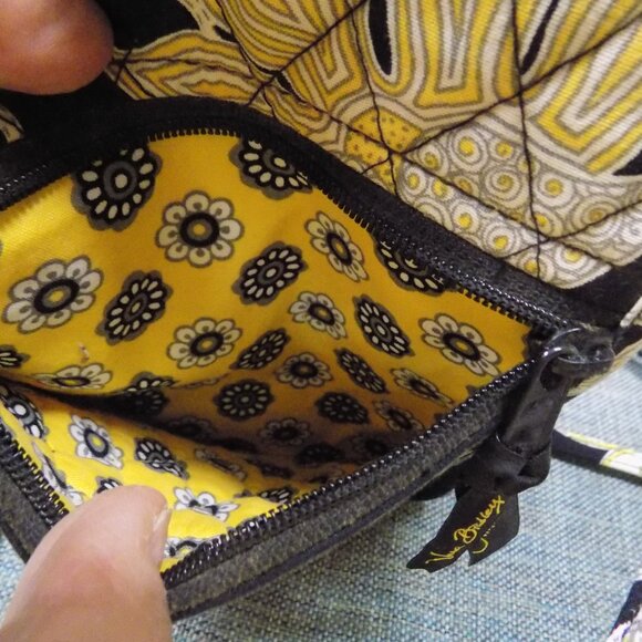 Vera Bradley YELLOW BIRD Mini Hipster Cross Body Fold Over Shoulder Bag BOHO New - Picture 4 of 9